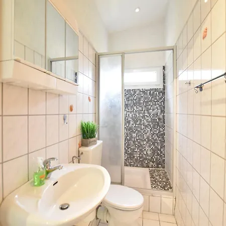 Quaint Near With Garden Prázdninový dům Insel Poel