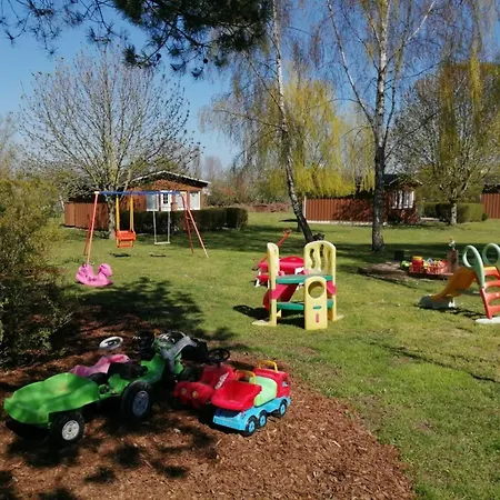 Quaint Near With Garden Дом отдыха Остров Пёль