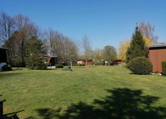 Quaint Near With Garden * インゼル・ペール